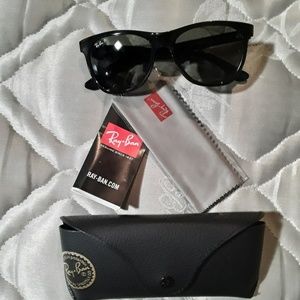 Ray Ban 4184 Sunglasses